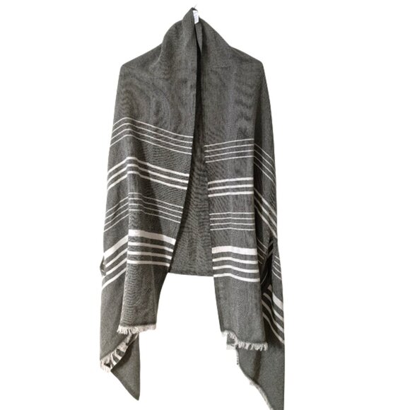 NWOT J.CREW Versatile Poncho Cape Scarf Shawl Wrap in Gray Stripe - Picture 2 of 5